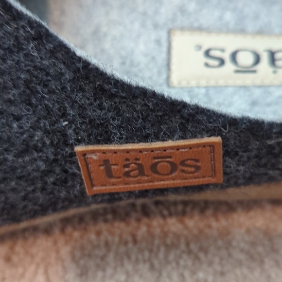 Taos Womens Woollery 2 gray slip on clogs Size 39 EU Size 8-8.5 USA - Picture 4 of 11